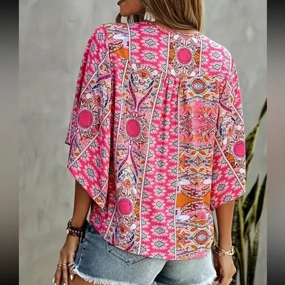 Boho Floral Print Blouse. NWT - Picture 3 of 6